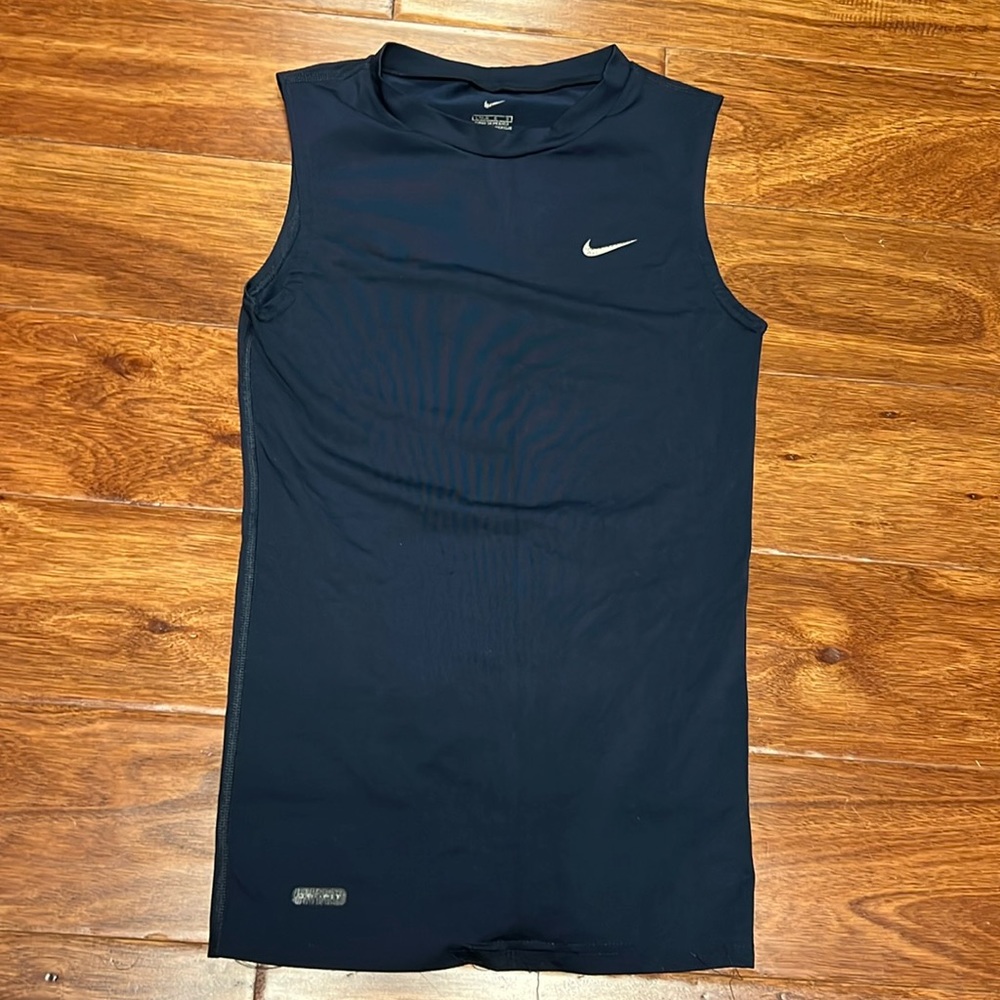 Nike dri-fit sleeveless shirt boys